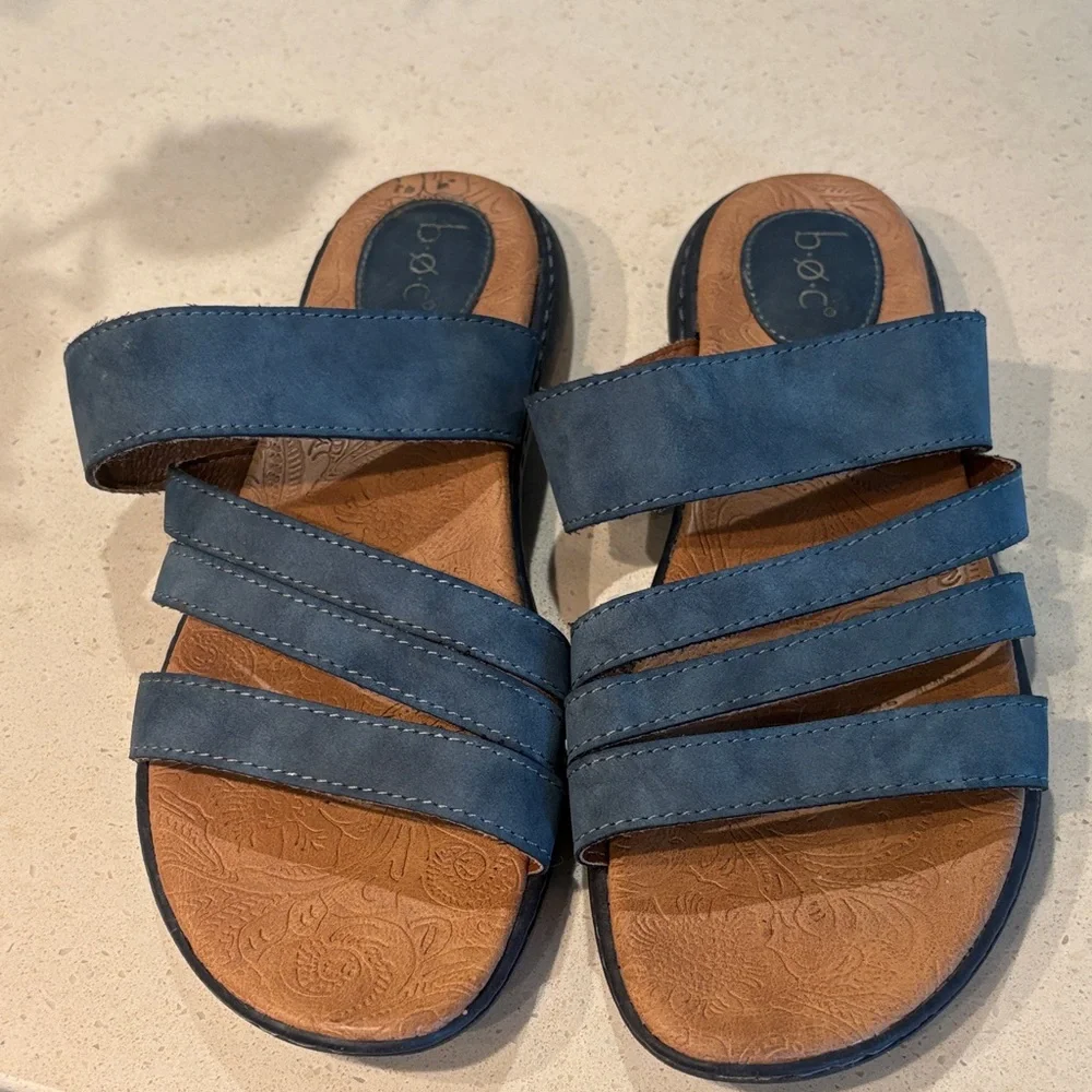 b.o.c. Women’s Navy Multi-Strap Flat Slide Sandals - Size 9 - Picture 2 of 8